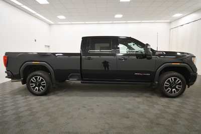 2022 GMC 2500 Crew Cab, $55499. Photo 9