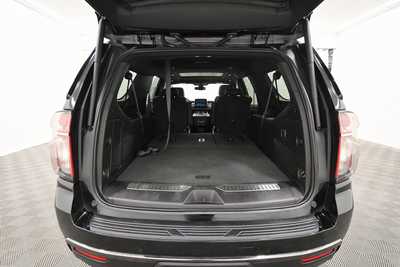 2022 Chevrolet Suburban, $47999. Photo 7