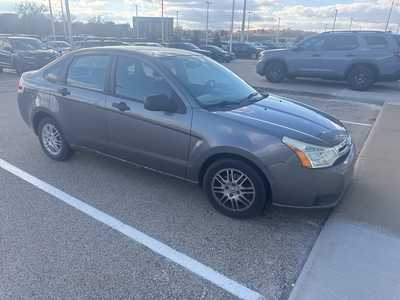 2011 Ford Focus, $5999. Photo 2