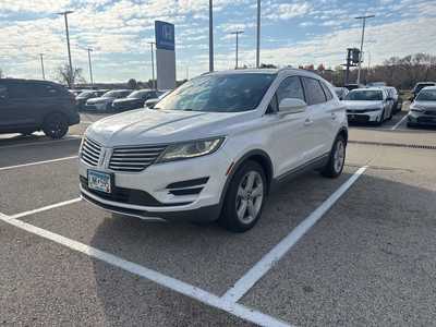 2015 Lincoln MKC, $11999. Photo 2