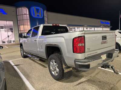 2015 GMC 2500 Crew Cab, $19999. Photo 2
