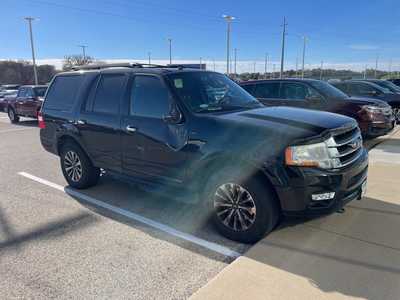 2017 Ford Expedition, $10999. Photo 2