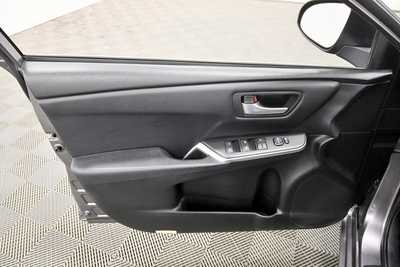 2017 Toyota Camry, $13499. Photo 12