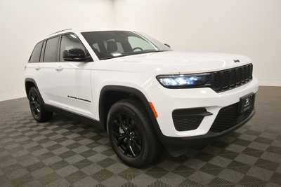 2024 Jeep Grand Cherokee, $29499. Photo 10