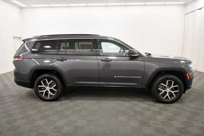2024 Jeep Grand Cherokee L, $35999. Photo 9