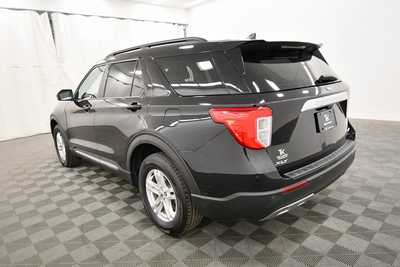 2023 Ford Explorer, $30499. Photo 5