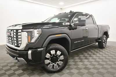 2024 GMC 2500 Crew Cab, $69999. Photo 2