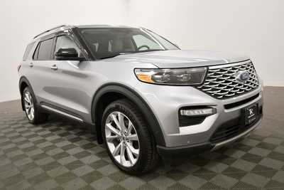 2022 Ford Explorer, $33999. Photo 10