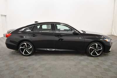 2022 Honda Accord, $25999. Photo 8