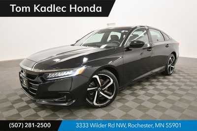 2022 Honda Accord, $25999. Photo 1