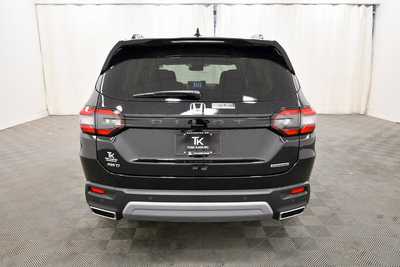 2025 Honda Pilot, $52085. Photo 5