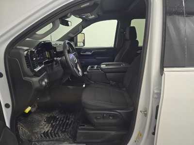 2024 GMC 2500 Crew Cab, $58499. Photo 3