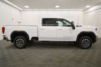 2024 GMC 2500 Crew Cab, $54999. Photo 9
