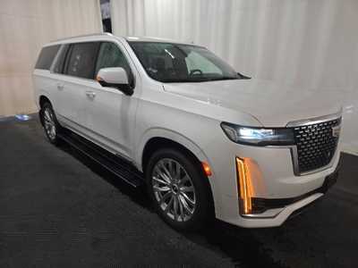 2021 Cadillac Escalade ESV, $62399. Photo 2