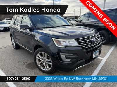 2017 Ford Explorer, $12999. Photo 1