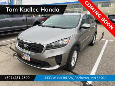 2019 Kia Sorento, $13999. Photo 1