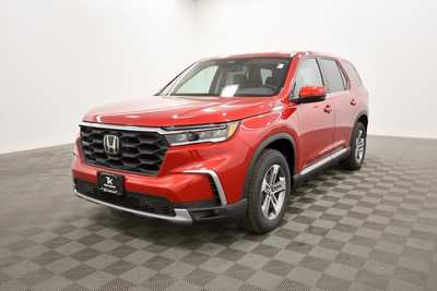2025 Honda Pilot, $47505. Photo 2