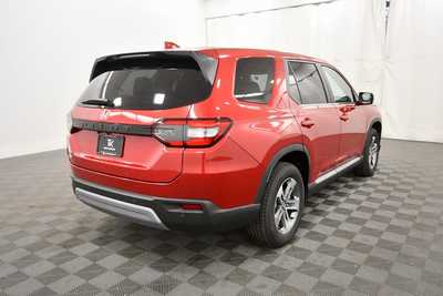 2025 Honda Pilot, $47505. Photo 7