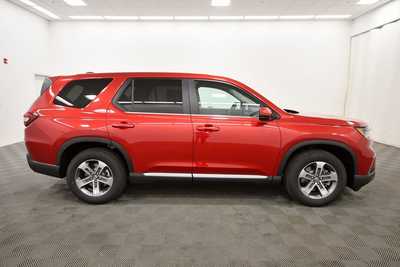 2025 Honda Pilot, $47505. Photo 8