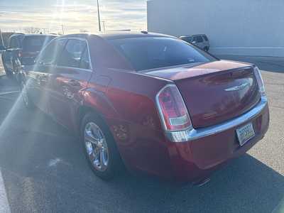 2013 Chrysler 300, $9999. Photo 2
