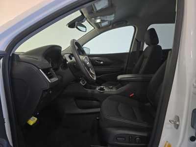 2023 GMC Terrain, $23999. Photo 3