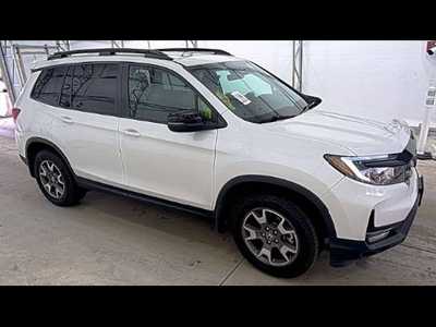 2022 Honda Passport, $35999. Photo 2