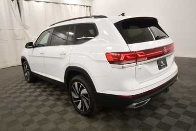 2024 Volkswagen Atlas, $32499. Photo 5