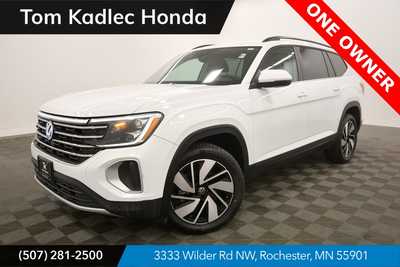 2024 Volkswagen Atlas, $32499. Photo 1