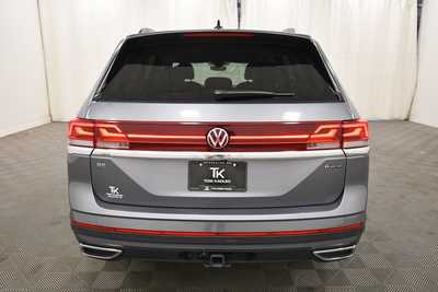 2024 Volkswagen Atlas, $32499. Photo 6