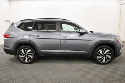 2024 Volkswagen Atlas, $32499. Photo 9