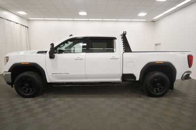2021 GMC 2500 Crew Cab, $40999. Photo 4