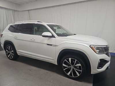 2025 Volkswagen Atlas, $44699. Photo 2