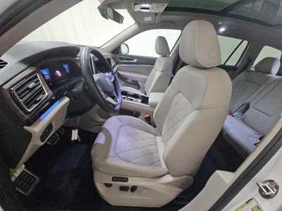 2025 Volkswagen Atlas, $44699. Photo 3