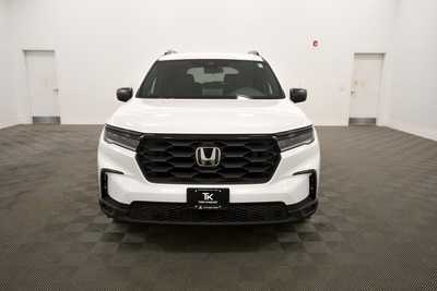 2025 Honda Pilot, $44250. Photo 10