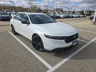 2023 Honda Accord, $30999. Photo 2