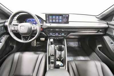 2023 Honda Accord, $27499. Photo 3