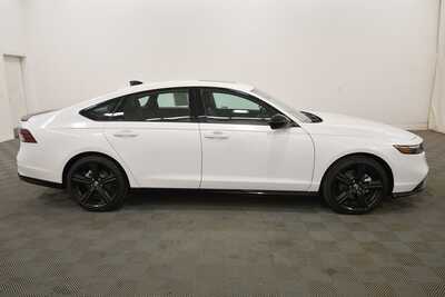 2023 Honda Accord, $27499. Photo 9