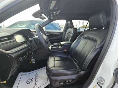 2023 Jeep Grand Cherokee L, $37999. Photo 3