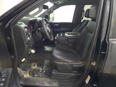 2021 GMC 2500 Crew Cab, $47999. Photo 3