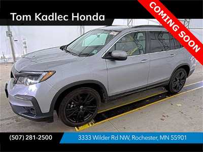 2022 Honda Pilot, $34999. Photo 1