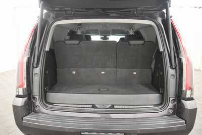 2018 Cadillac Escalade, $26499. Photo 7