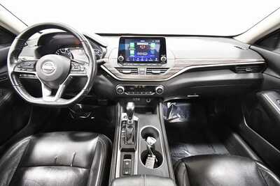 2019 Nissan Altima, $9599. Photo 3