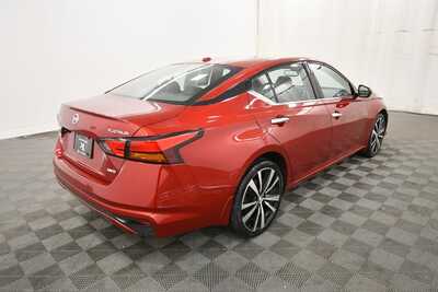 2019 Nissan Altima, $9599. Photo 8