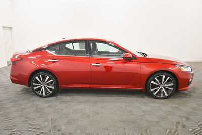 2019 Nissan Altima, $9599. Photo 9