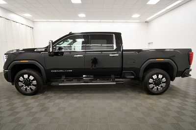 2024 GMC Sierra 2500HD, $67361. Photo 4