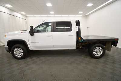 2023 Chevrolet 2500 Crew Cab, $48999. Photo 4