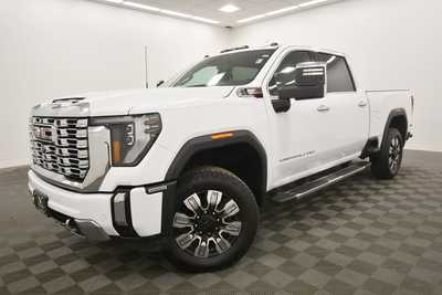 2024 GMC Sierra 2500HD, $70781. Photo 2