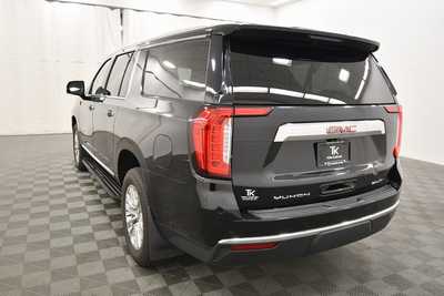 2022 GMC Yukon XL, $54499. Photo 5