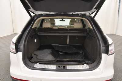 2019 Lincoln Nautilus, $15499. Photo 7