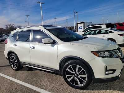 2019 Nissan Rogue, $. Photo 2